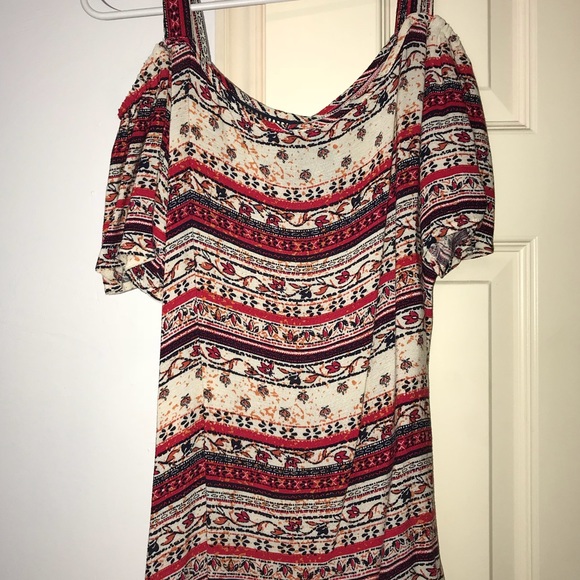 Off the shoulder shirt - Picture 2 of 3